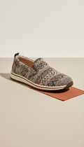 Slip-on textil trenzado artesanal